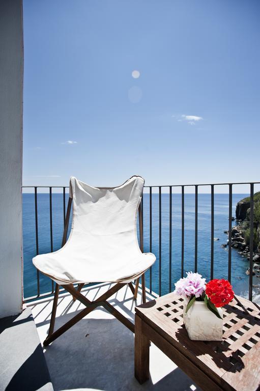 ונטוטנה Hotel Villa Iulia מראה חיצוני תמונה