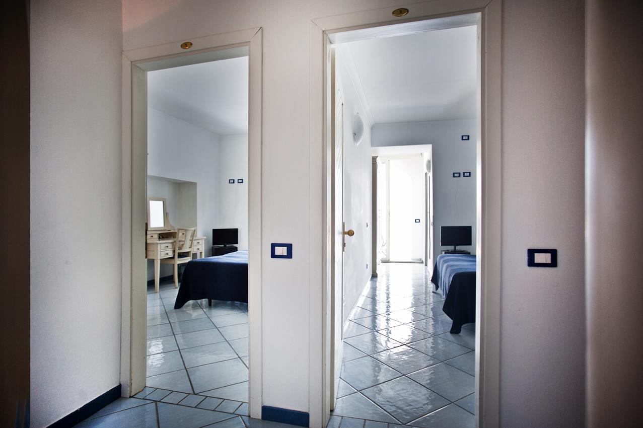 ונטוטנה Hotel Villa Iulia מראה חיצוני תמונה